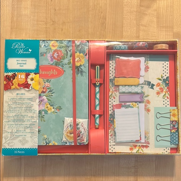 The Pioneer Woman Sweet Romance Journal Set - Picture 1 of 6